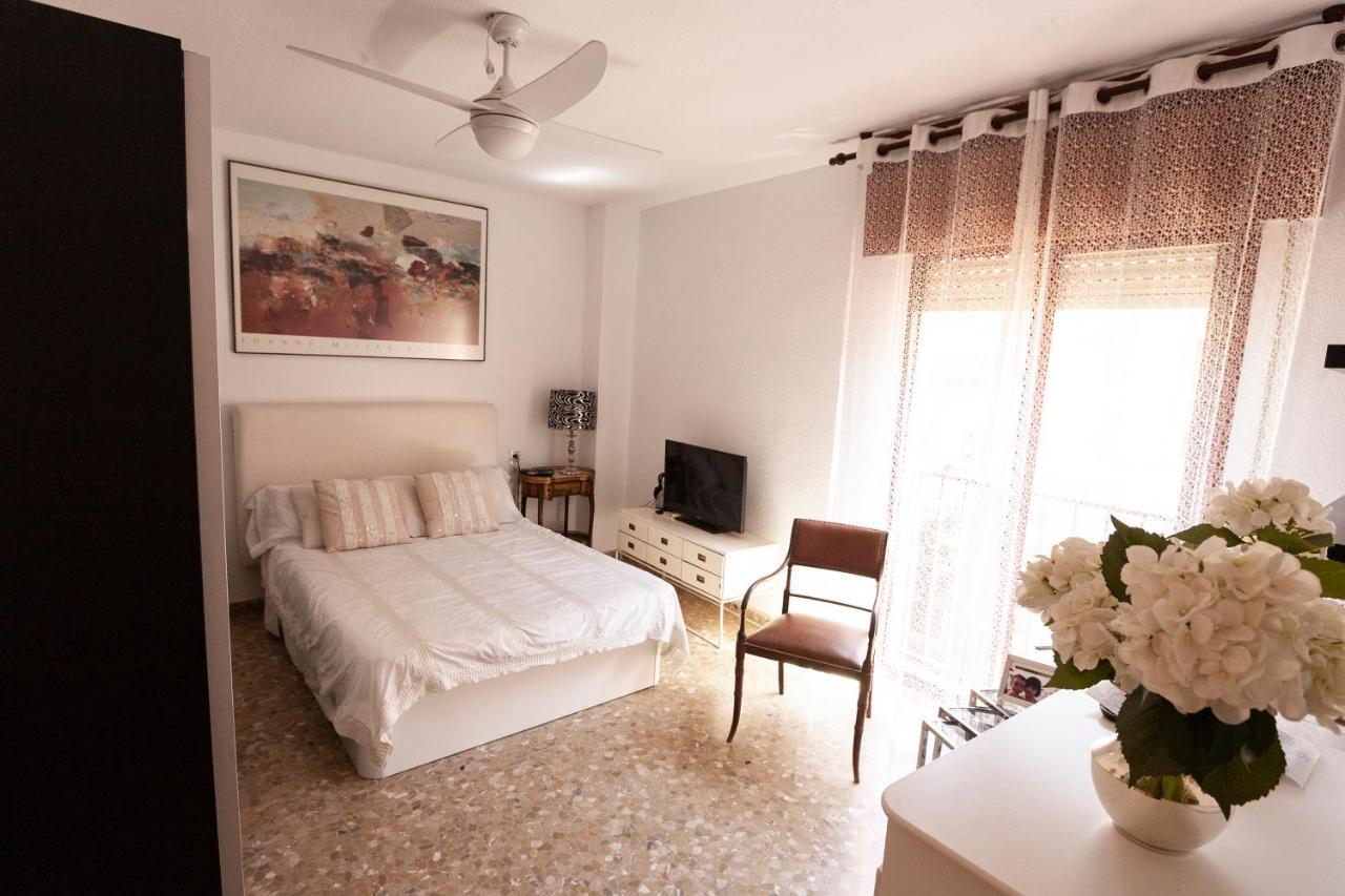 Lola.- Habitacion De Matrimonio, Con Bano Privado Lejlighed Granada Eksteriør billede